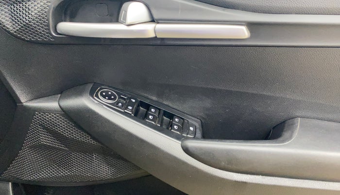 2021 KIA SELTOS HTK PLUS 1.5, Petrol, Manual, 69,629 km, Driver Side Door Panels Control