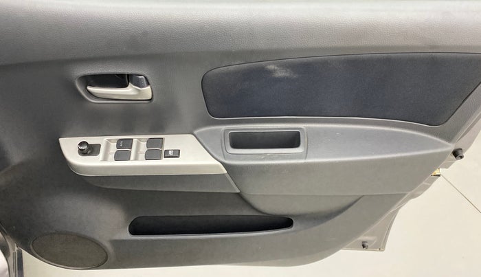 2010 Maruti Wagon R 1.0 VXI, Petrol, Manual, 42,000 km, Driver Side Door Panels Control