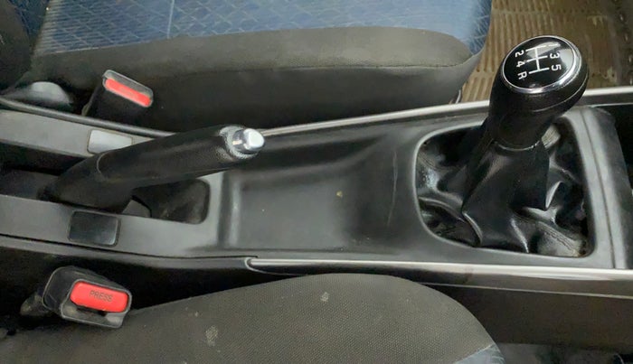 2019 Maruti Baleno DELTA PETROL 1.2, CNG, Manual, 76,685 km, Gear Lever