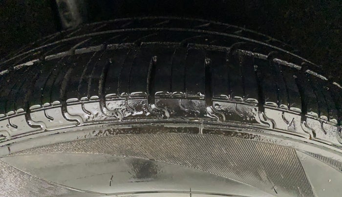 2019 Maruti Baleno DELTA PETROL 1.2, CNG, Manual, 76,685 km, Right Rear Tyre Tread
