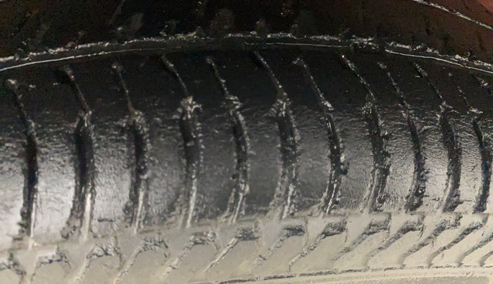 2018 Maruti Alto K10 VXI, Petrol, Manual, 40,051 km, Left Front Tyre Tread