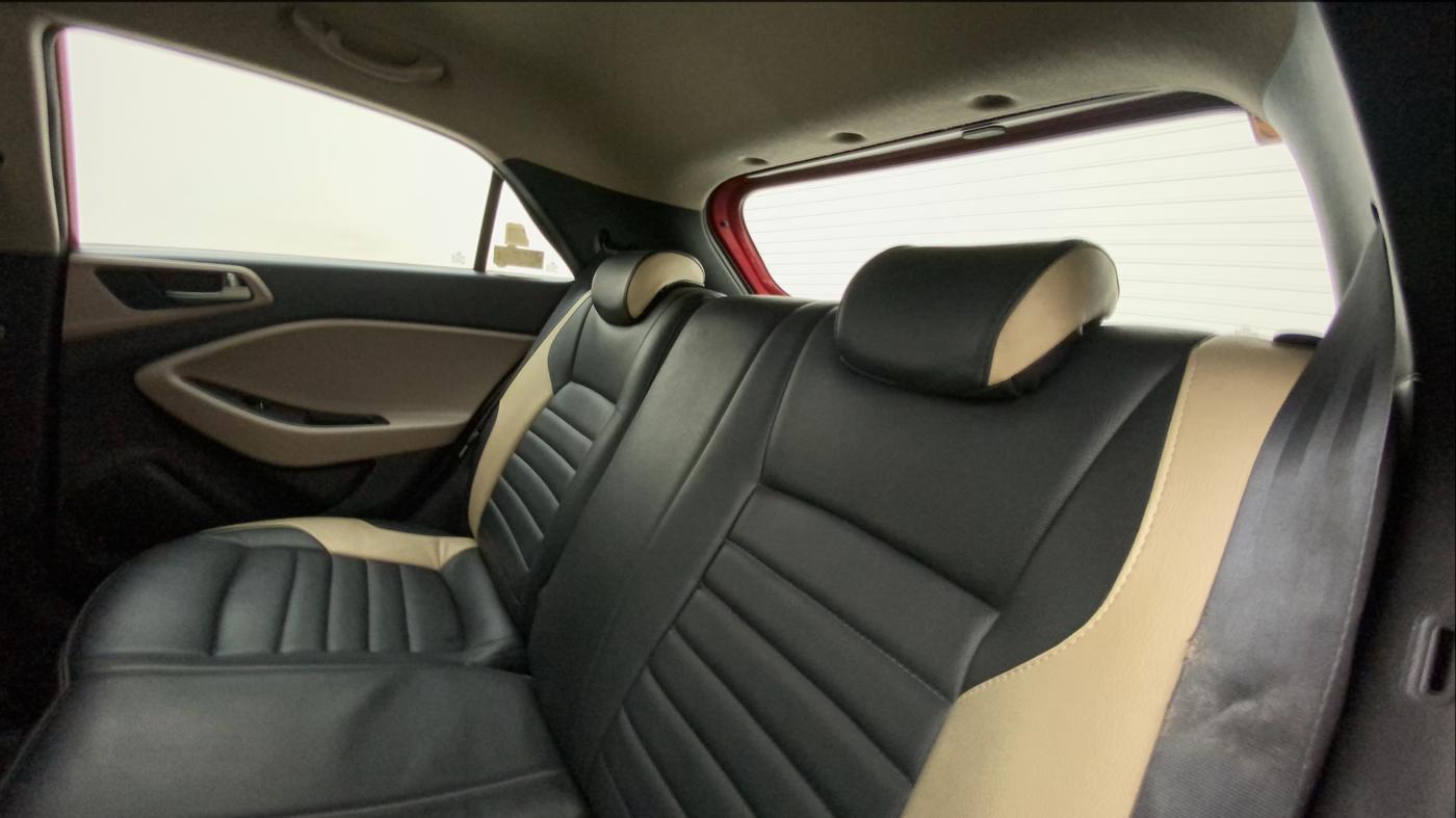 2016 Hyundai Elite i20 ASTA 1.2, Petrol, Manual, 49,365 km, Right Side Rear Door Cabin
