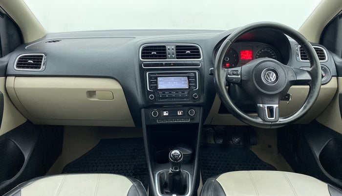 2014 Volkswagen Polo HIGHLINE1.2L, Petrol, Manual, 95,764 km, Dashboard
