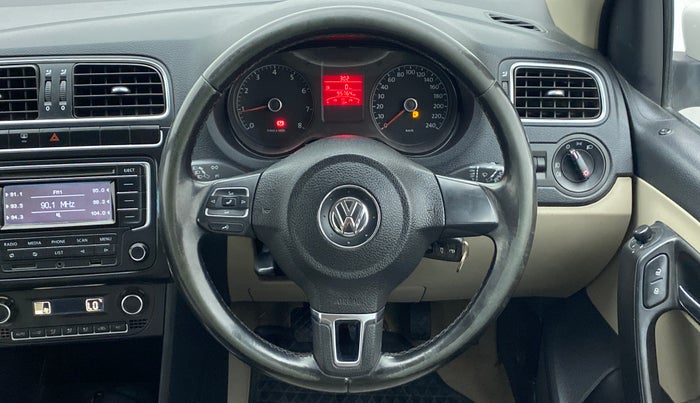 2014 Volkswagen Polo HIGHLINE1.2L, Petrol, Manual, 95,764 km, Steering Wheel Close Up