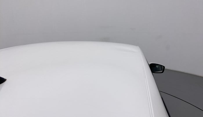 2014 Volkswagen Polo HIGHLINE1.2L, Petrol, Manual, 95,764 km, Roof - Slightly dented