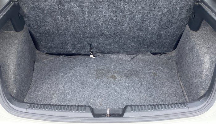 2014 Volkswagen Polo HIGHLINE1.2L, Petrol, Manual, 95,764 km, Boot Inside