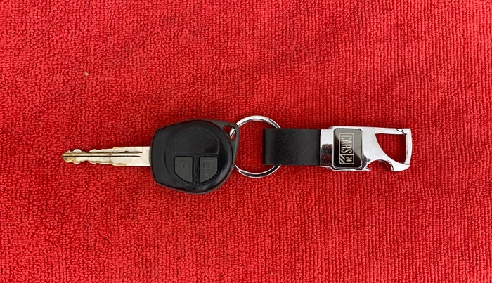 2017 Maruti Swift Dzire VXI (O), Petrol, Manual, 95,286 km, Key Close Up