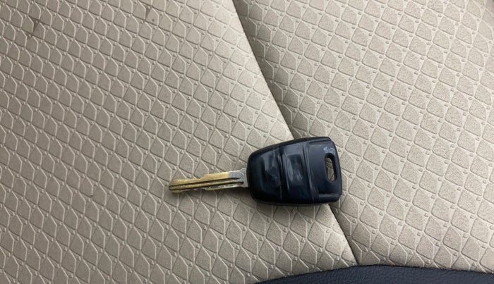 2019 Hyundai NEW SANTRO SPORTZ AMT, Petrol, Automatic, 42,692 km, Key Close Up