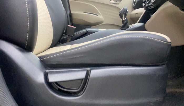 2019 Hyundai NEW SANTRO SPORTZ AMT, Petrol, Automatic, 42,692 km, Driver Side Adjustment Panel