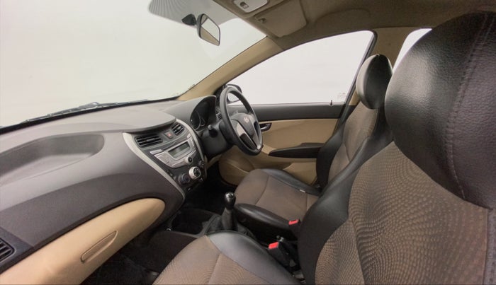 2014 Hyundai Eon SPORTZ, Petrol, Manual, 46,345 km, Right Side Front Door Cabin
