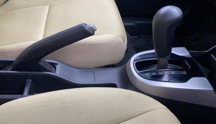 2016 Honda Jazz 1.2 S AT, Petrol, Automatic, 48,326 km, Gear Lever