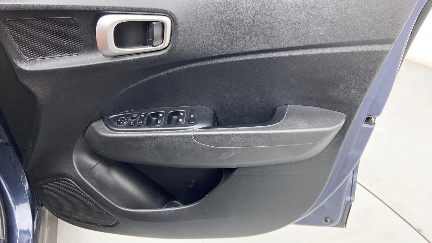 2019 Hyundai VENUE SX PLUS 1.0 TURBO DCT, Petrol, Automatic, 95,138 km, Driver Side Door Panels Control