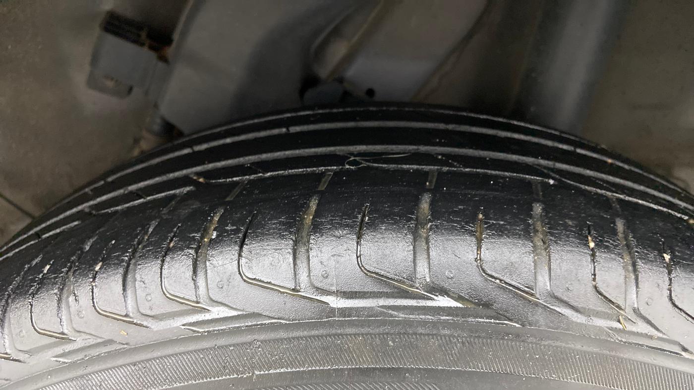 2019 Hyundai VENUE SX PLUS 1.0 TURBO DCT, Petrol, Automatic, 95,138 km, Left Rear Tyre Tread