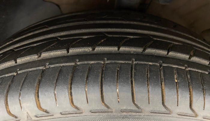 2020 Hyundai Verna SX 1.5 CRDI AT, Diesel, Automatic, 63,004 km, Left Front Tyre Tread