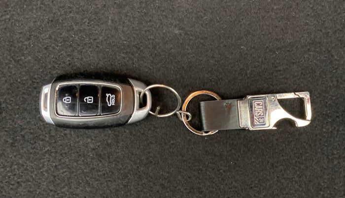 2020 Hyundai Verna SX 1.5 CRDI AT, Diesel, Automatic, 63,004 km, Key Close Up