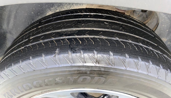 2023 Tata Safari XZ PLUS 2.0L RED DARK EDITION 6 STR MT, Diesel, Manual, 53,078 km, Right Rear Tyre Tread