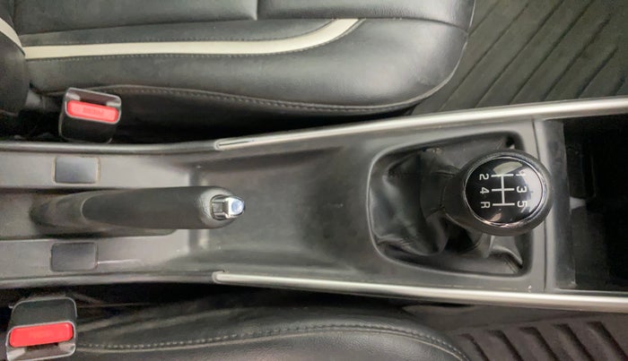 2016 Maruti Baleno ZETA PETROL 1.2, Petrol, Manual, 62,341 km, Gear Lever