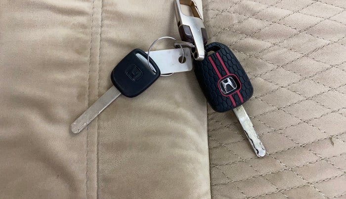 2019 Honda Amaze 1.2L I-VTEC S CVT, Petrol, Automatic, 74,244 km, Key Close Up