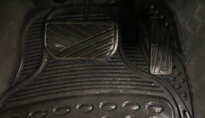 2015 Maruti Celerio VXI AMT, Petrol, Automatic, 61,485 km, Pedals