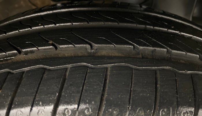 2019 Honda Amaze 1.2 VX CVT I VTEC, Petrol, Automatic, 20,753 km, Left Front Tyre Tread