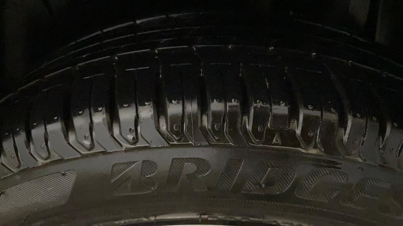 2024 Maruti Ertiga ZXI+ AT SHVS, Petrol, Automatic, 2,358 km, Left Rear Tyre Tread