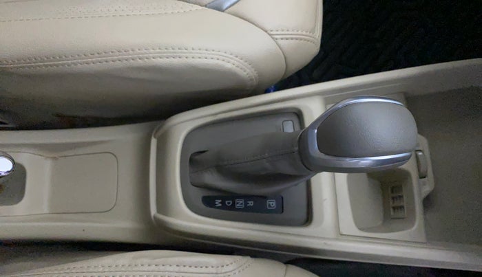 2024 Maruti Ertiga ZXI+ AT SHVS, Petrol, Automatic, 2,358 km, Gear Lever