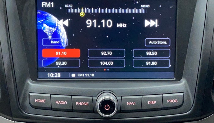 2020 Mahindra XUV300 1.2 W6 MT, Petrol, Manual, 9,690 km, Infotainment System