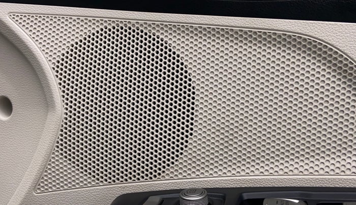 2020 Mahindra XUV300 1.2 W6 MT, Petrol, Manual, 9,690 km, Speakers