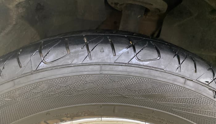 2019 Ford Ecosport TITANIUM 1.5L DIESEL, Diesel, Manual, 1,09,189 km, Left Front Tyre Tread