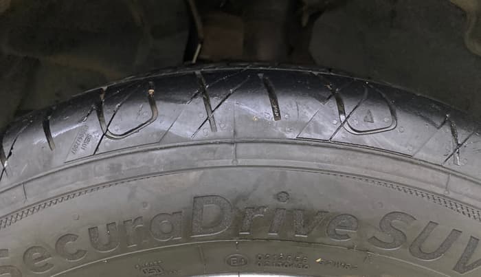 2019 Ford Ecosport TITANIUM 1.5L DIESEL, Diesel, Manual, 1,09,189 km, Right Front Tyre Tread