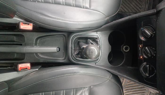 2017 Volkswagen Ameo COMFORTLINE 1.2L, Petrol, Manual, 1,39,949 km, Gear Lever