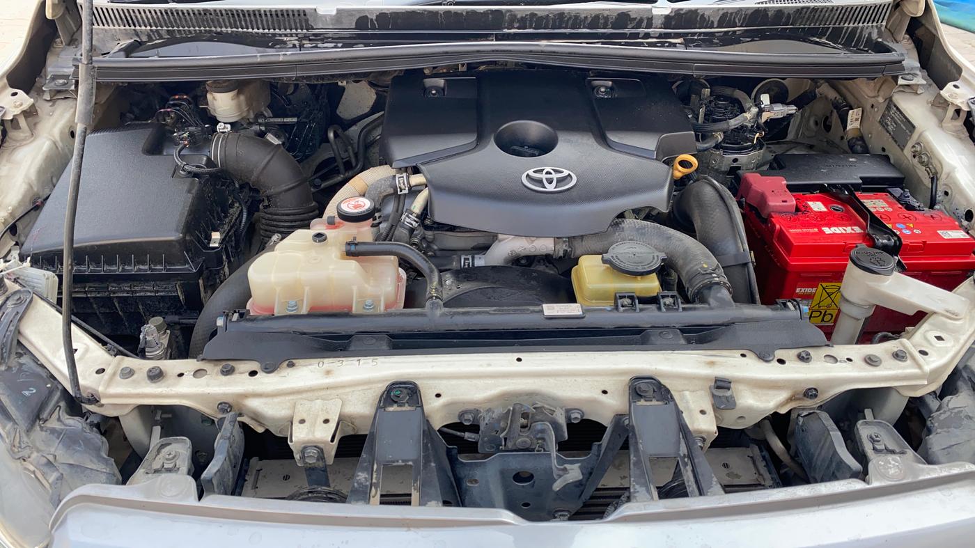 2017 Toyota Innova Crysta 2.8 ZX AT 7 STR, Diesel, Automatic, 69,561 km, Engine View