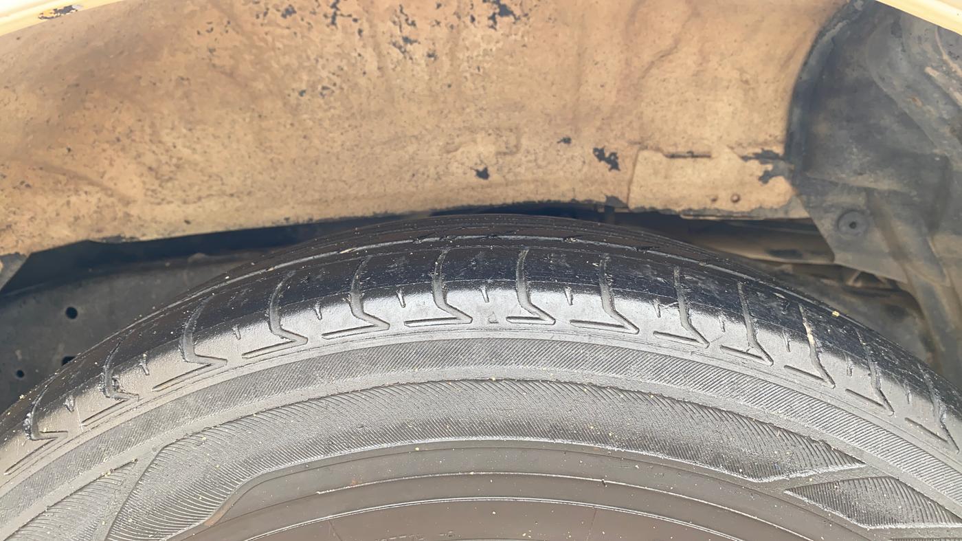 2017 Toyota Innova Crysta 2.8 ZX AT 7 STR, Diesel, Automatic, 69,561 km, Left Rear Tyre Tread