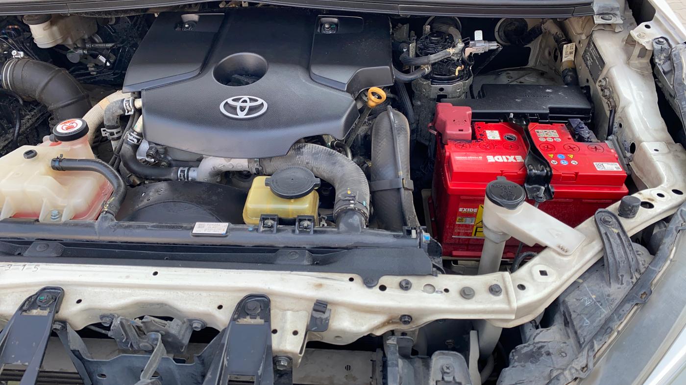 2017 Toyota Innova Crysta 2.8 ZX AT 7 STR, Diesel, Automatic, 69,561 km, Engine View - Left