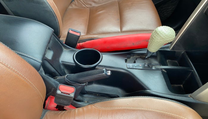 2017 Toyota Innova Crysta 2.8 ZX AT 7 STR, Diesel, Automatic, 67,322 km, Gear Lever