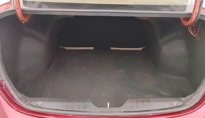 2016 Maruti Ciaz ZDI SHVS, Diesel, Manual, 97,574 km, Boot Inside