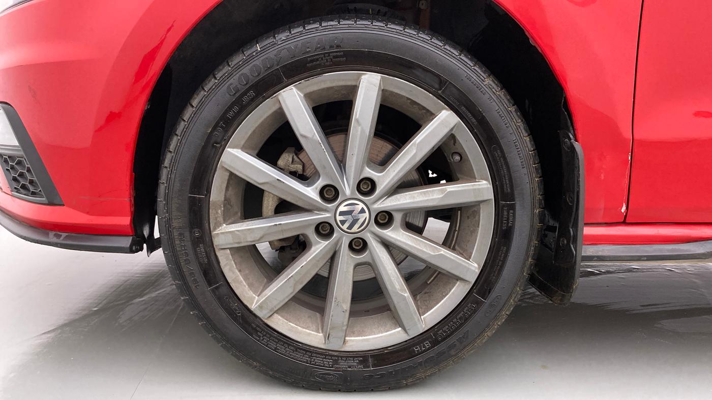 2020 Volkswagen Polo HIGHLINE PLUS 1.0 TSI MT, Petrol, Manual, 18,681 km, Left Front Wheel