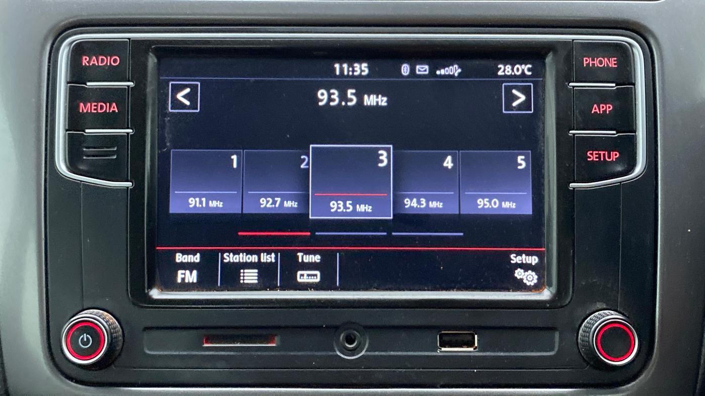2020 Volkswagen Polo HIGHLINE PLUS 1.0 TSI MT, Petrol, Manual, 18,681 km, Infotainment System