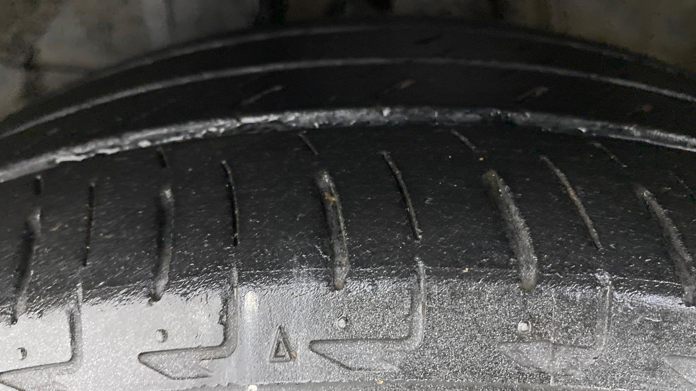 2018 Honda City ZX CVT ANNIVERSARY EDITION, Petrol, Automatic, 36,243 km, Left Front Tyre Tread