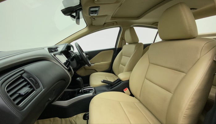 2018 Honda City ZX CVT ANNIVERSARY EDITION, Petrol, Automatic, 36,243 km, Right Side Front Door Cabin