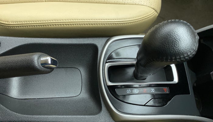 2018 Honda City ZX CVT ANNIVERSARY EDITION, Petrol, Automatic, 36,243 km, Gear Lever