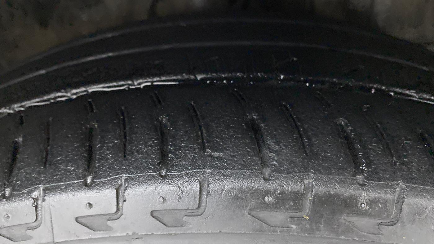 2018 Honda City ZX CVT ANNIVERSARY EDITION, Petrol, Automatic, 36,243 km, Right Front Tyre Tread