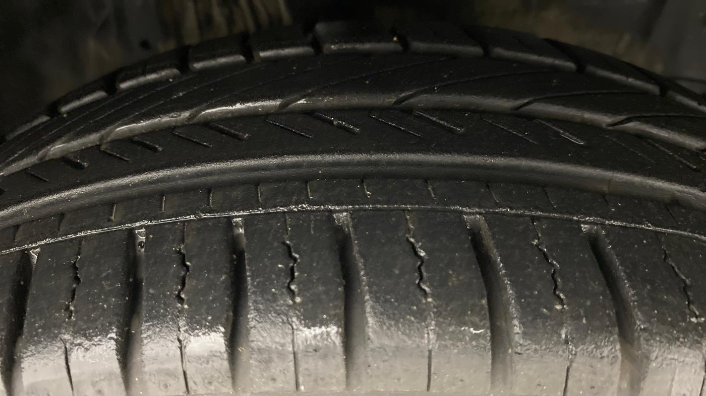 2018 Toyota YARIS J MT, Petrol, Manual, 24,724 km, Right Front Tyre Tread