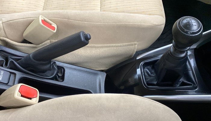 2018 Toyota YARIS J MT, Petrol, Manual, 24,724 km, Gear Lever
