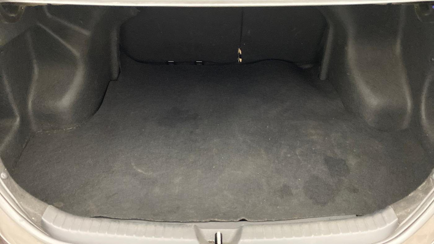 2018 Toyota YARIS J MT, Petrol, Manual, 24,724 km, Boot Inside