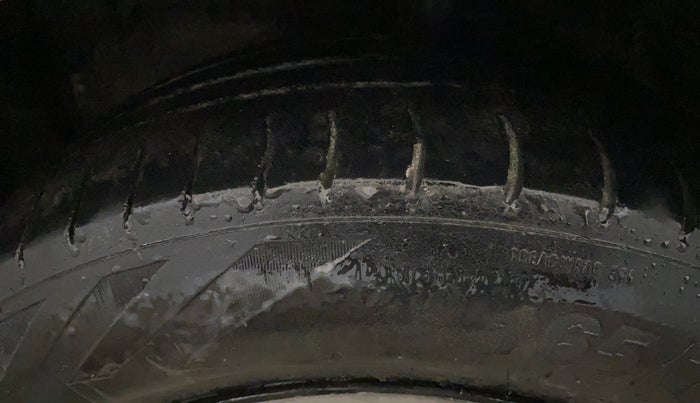 2015 Maruti Celerio VXI, Petrol, Manual, 1,24,023 km, Left Front Tyre Tread