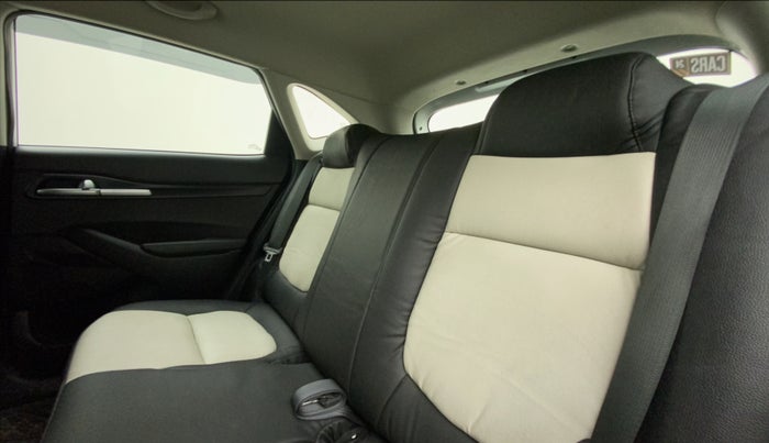 2022 KIA SELTOS HTK 1.5 DIESEL, Diesel, Manual, 22,455 km, Right Side Rear Door Cabin