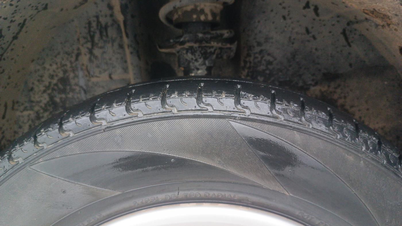 2017 Renault Kwid RXL 1.0, Petrol, Manual, 64,161 km, Left Front Tyre Tread