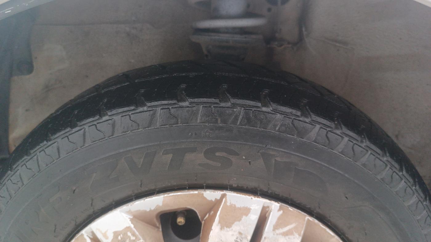 2017 Maruti Alto 800 LXI O, Petrol, Manual, 38,572 km, Left Front Tyre Tread