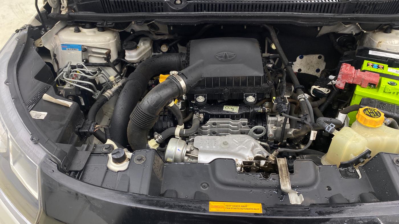 2023 Tata NEXON XZA PLUS PETROL, Petrol, Automatic, 36,172 km, Engine View - Right